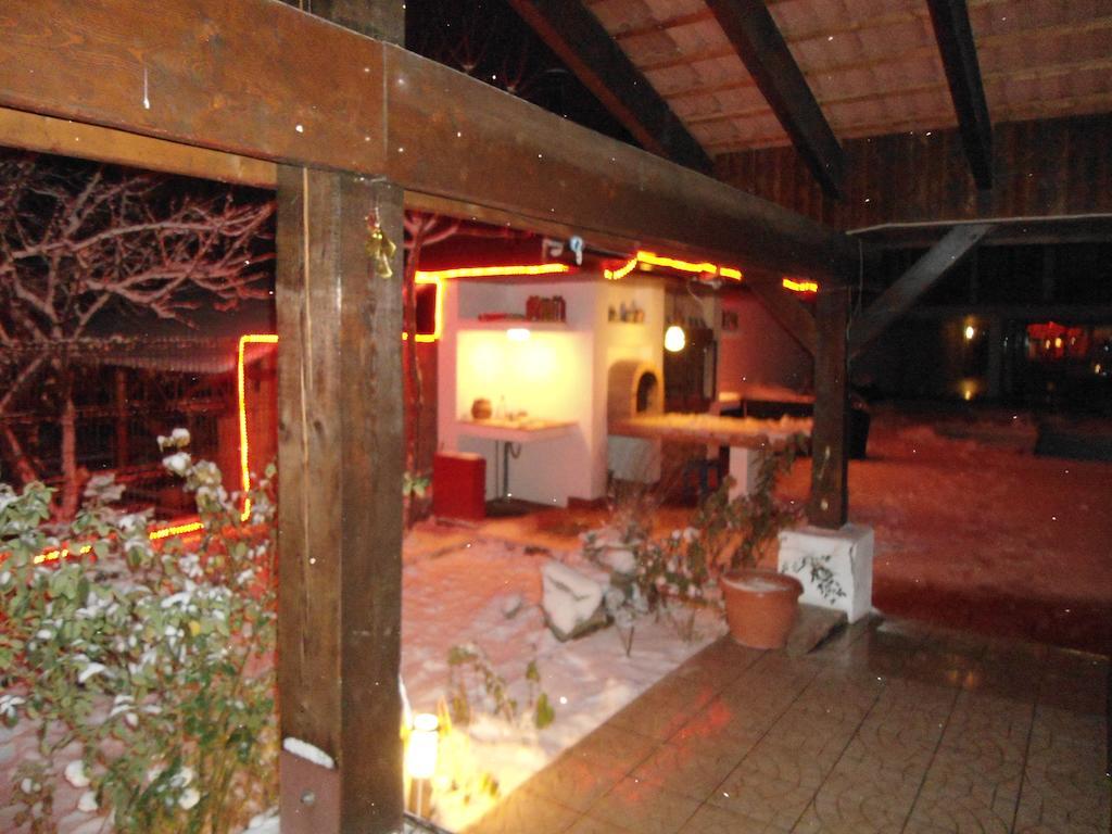 Pensiunea La Dolce Vita Băile Herculane Exteriör bild
