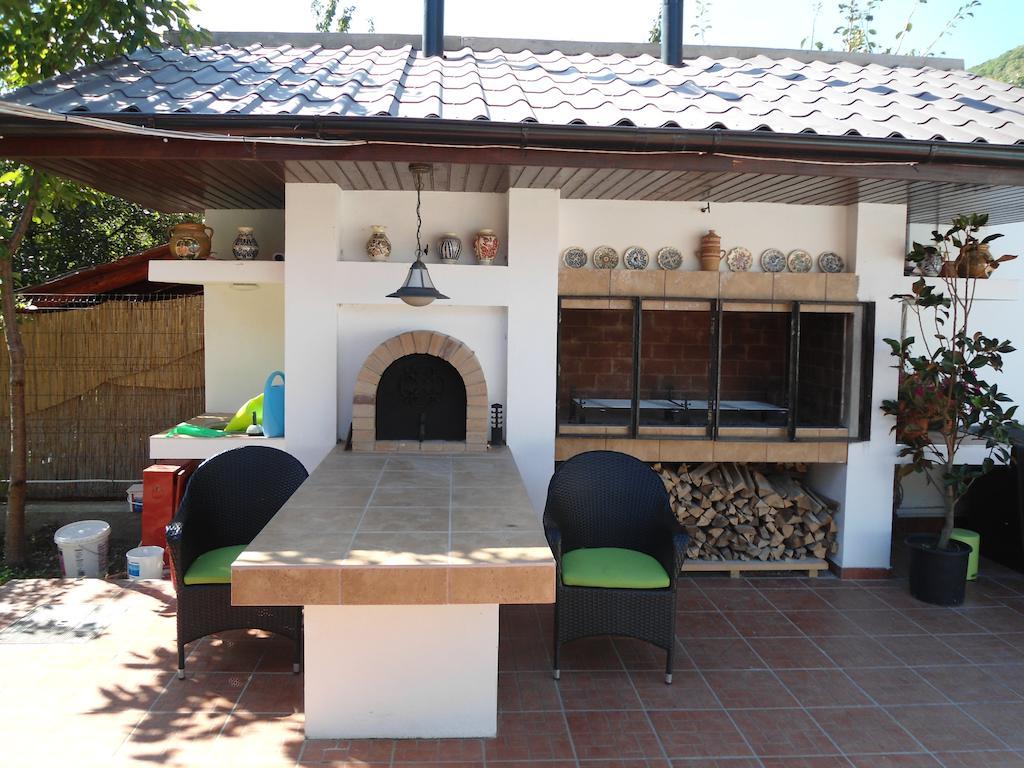 Pensiunea La Dolce Vita Băile Herculane Exteriör bild